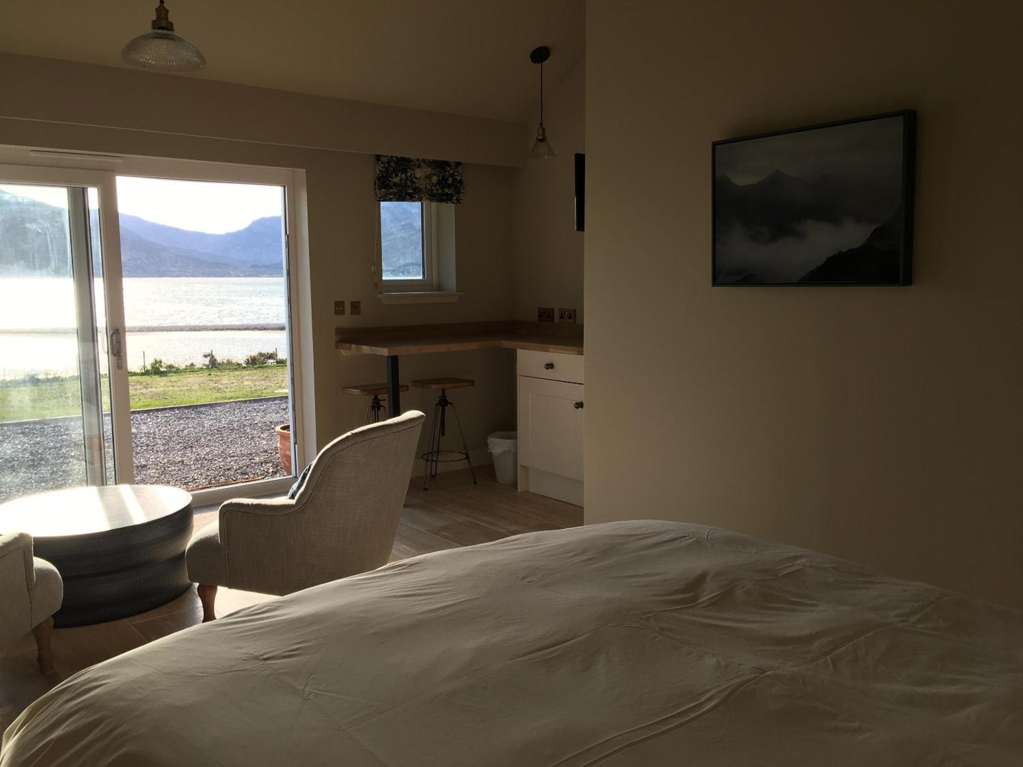 Kirkton Bay House Bed And Breakfast Кайл-оф-Лохалш Екстер'єр фото